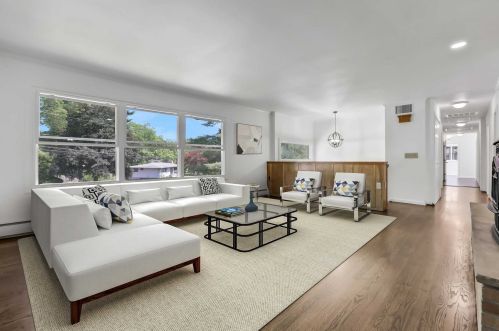 36 Old Farms Rd, Poughkeepsie NY  12603-5038 exterior