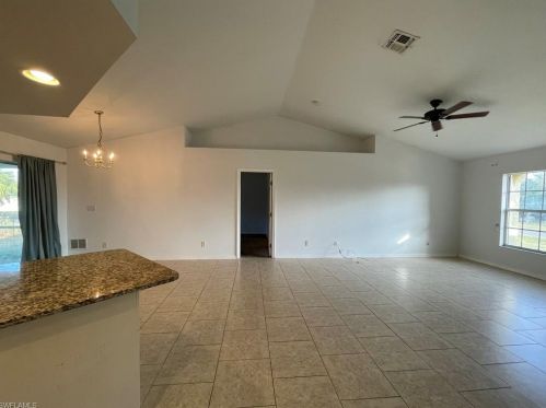 1211 4th St, Cape Coral, FL 33990-2609