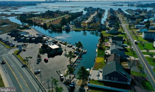 37964 Fenwick Cir, Selbyville DE  19975-4139 exterior