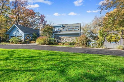 7 Lake Rd, Great Neck NY  11020-1609 exterior