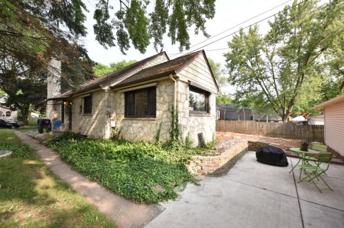 2964 82, Milwaukee WI 53219-2707 exterior