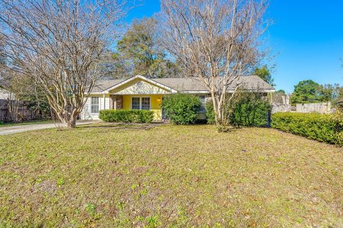 9807 Midview Dr, Ladson, SC 29456-3754