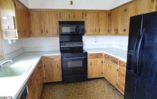 61 Edsall Dr, Wantage NJ  07461 exterior