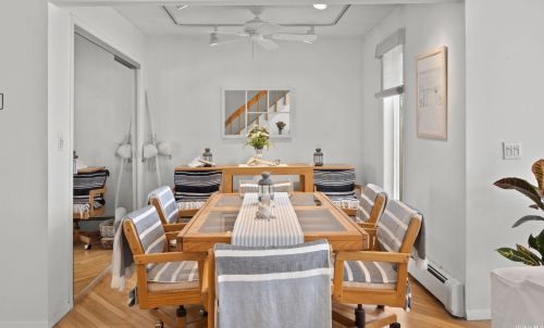 11 Argyle Dr, Northport NY  11768-1002 exterior