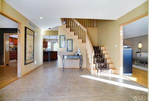 17 Margaret Pl, East Brunswick, NJ 08816-4100