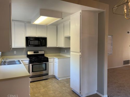 16254 Rodell Pl, Victorville, CA 92395-9038