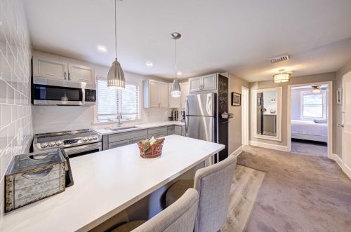 72 Maple Ave, Fishkill NY  12524-2213 exterior