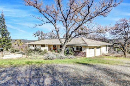 13832 Adair Ave, Grass Valley, CA 95949-8726