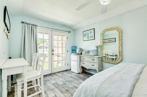 1701 21st St, Galveston TX 77550-4606 exterior