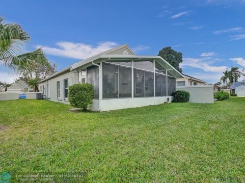 7725 Mansfield Hollow Rd, Delray Beach FL  33446-3375 exterior