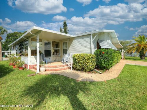 609 Bougainvillea Cir, Sebastian, FL 32976-7686