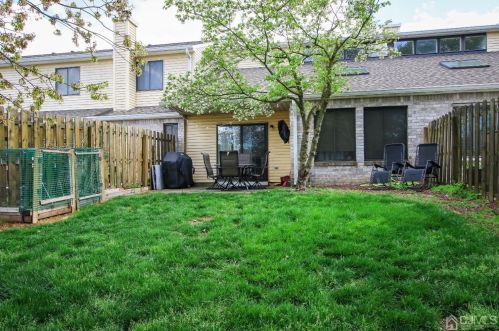 42 Front Ct, Old Bridge NJ  08857-1943 exterior