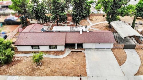 762 Peach St, San Jacinto CA  92583-2804 exterior