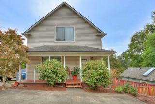 916 Temperance St, Kent, WA 98030-4604
