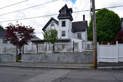 58 Eutaw St, Lawrence, MA 01841-1726