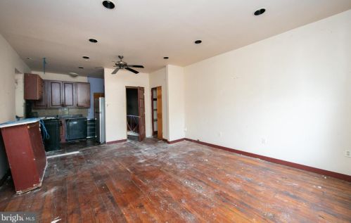 568 Spruce St, Camden NJ  08103-2131 exterior