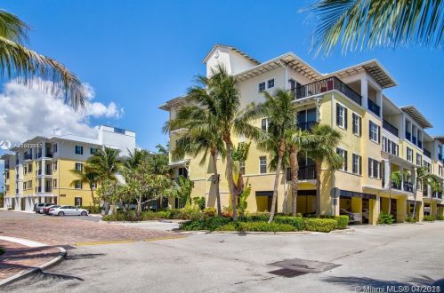 3120 Latitude Cir, Delray Beach, FL 33483-8062