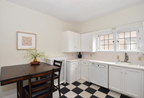 4453 Cramer St, Milwaukee WI 53211-1603 exterior