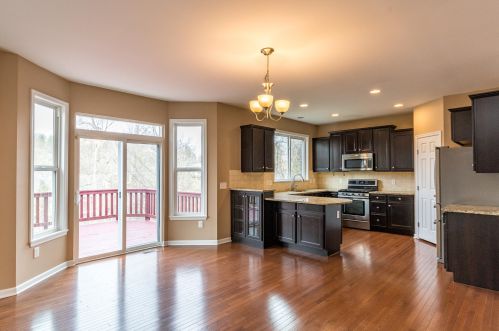 5802 Granite Spring Dr, Newport, KY 41076-7100