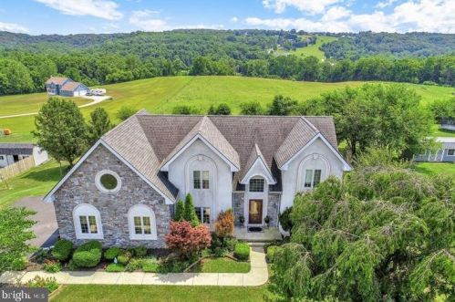108 Calvary Church Rd, Longlevel, PA 17368-9515