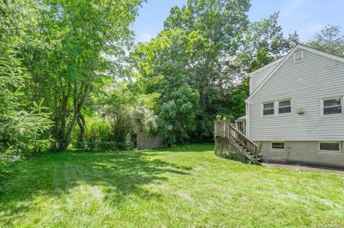 316 Birch Rd, Mahopac, NY 10541-1104