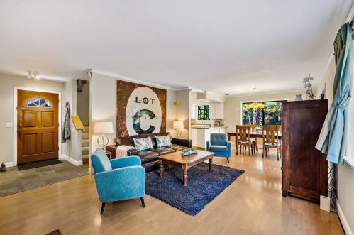 10610 Palisades Dr, Truckee, CA 96161-3112