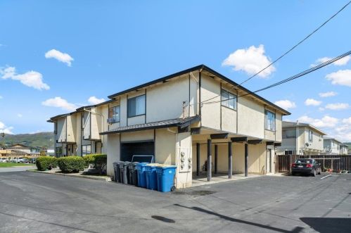 545 Penitencia St, Milpitas, CA 95035-4253