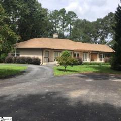 404 Faris Rd, Greenville, SC 29605-1038