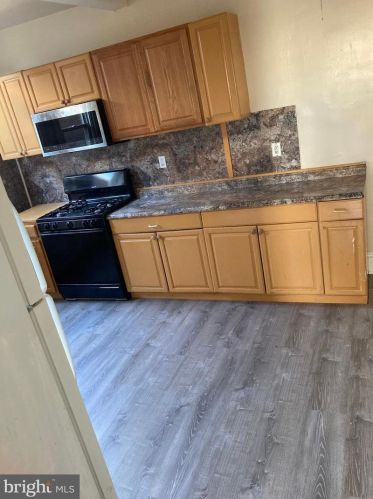 510 Chew Ave, Philadelphia PA  19120-2203 exterior