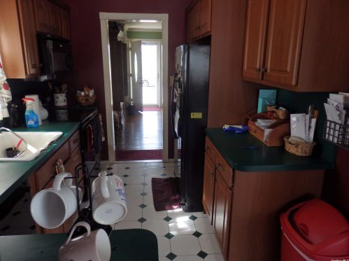 137 Pollok Pl, Hicksville, NY 11801-2235