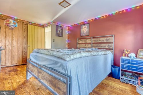7455 Hillside Dr, Spring Grove PA  17362-8555 exterior