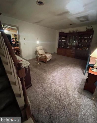 16 Yardley Grn, Lancaster, PA 17603-9304