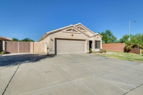 7304 Ocotillo Rd, Glendale, AZ 85303-3039