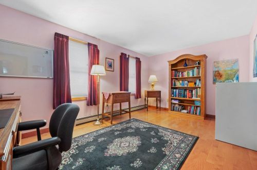 12 Ginger Dr, Goffstown NH  03045-2939 exterior