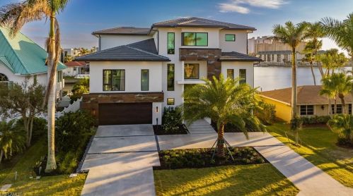 448 Oak Ave, Naples, FL 34108-2325