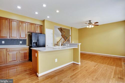 19238 Kepharts Mill Ter, Leesburg, VA 20176-3864