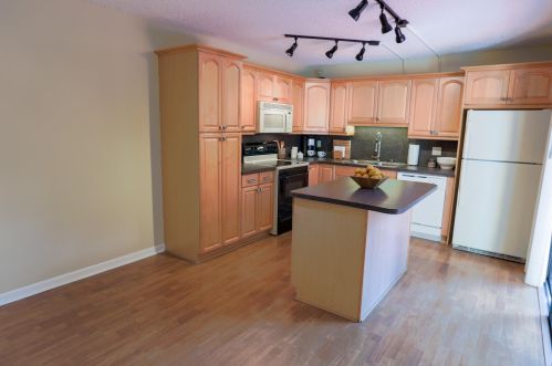 3220 Spanish Wells Dr, Delray Beach, FL 33445-5415
