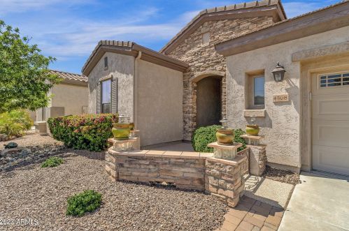4508 Sourwood Dr, Gilbert, AZ 85298-4640