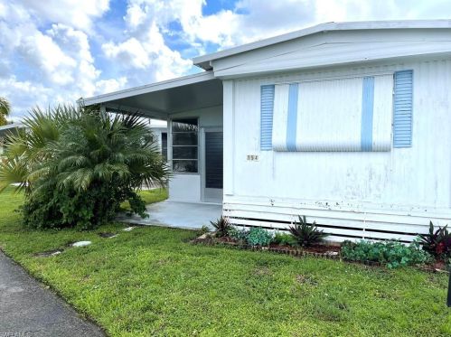 154 Rose Ln, Naples, FL 34114-8134