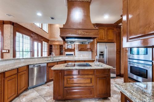 2610 Wl Ct, Cedar Hill TX 75104-6943 exterior