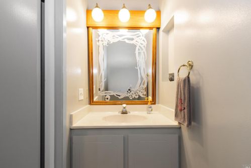 412 Turner Dr, Benicia CA  94510-1413 exterior