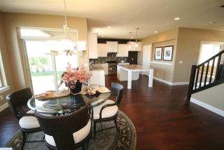 1562 Manchester St, Richland, WA 99352-9215