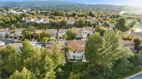 24613 Garland Dr, Santa Clarita CA  91355-4962 exterior