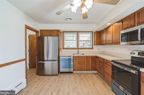 300 Highland Ter, Holmes PA  19043-1310 exterior