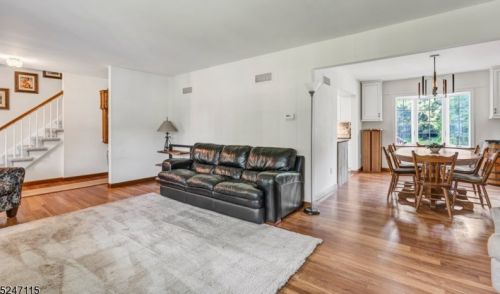 1751 Circle Dr, Martinsville NJ  08836-2148 exterior