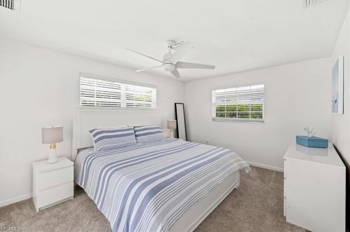 740 Orchid Dr, Naples FL  34102-5015 exterior