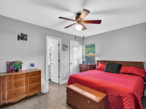 1166 37 Ave, Vero Beach FL 32960-2534 exterior