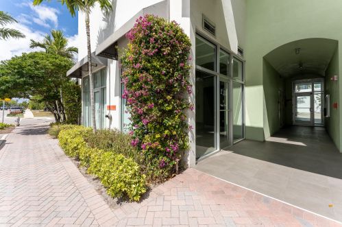 111 2nd St, Delray Beach FL  33444-3696 exterior