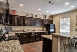 3110 Cullen Trl, College Station TX  77845-7360 exterior