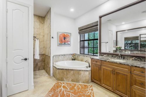 350 Gumbo Limbo Ln, Marco Island FL  34145-1865 exterior